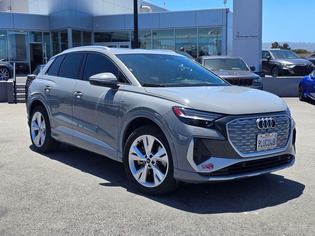 2023 AUDI Q4