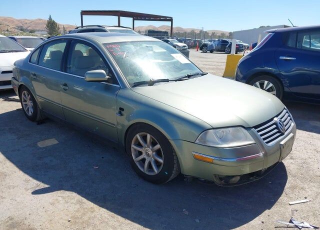 2004 VOLKSWAGEN Passat