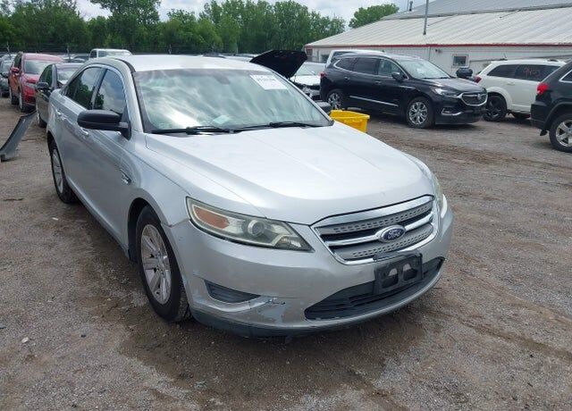 2011 FORD Taurus