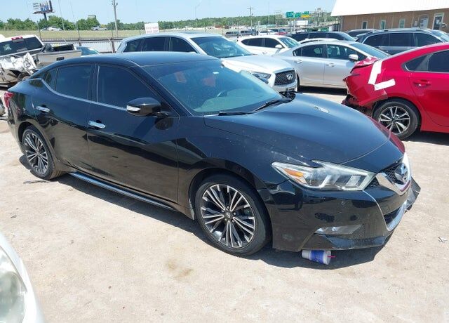 2017 NISSAN Maxima