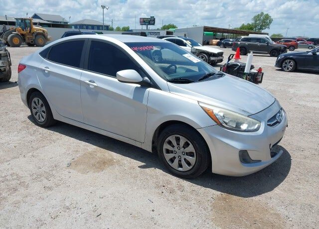2016 HYUNDAI Accent