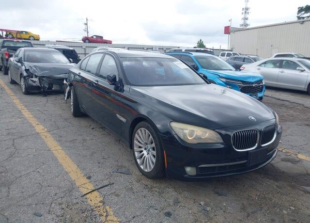 BMW 750i