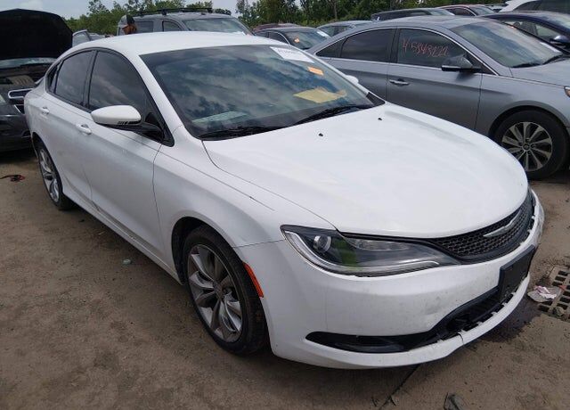 2015 CHRYSLER 200