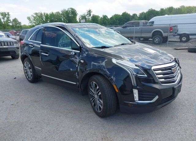 2017 CADILLAC XT5