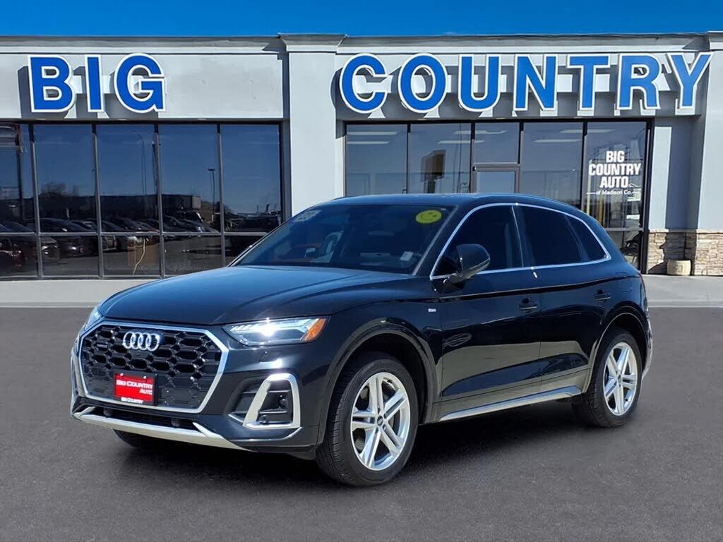2023 AUDI Q5 e