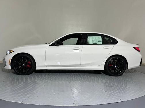 2026 BMW 330i