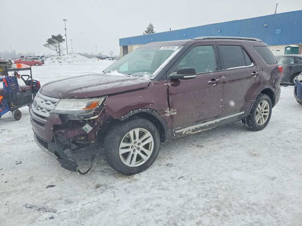 2018 FORD Explorer