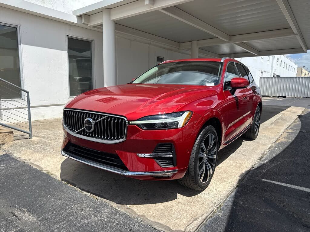 2023 VOLVO XC60