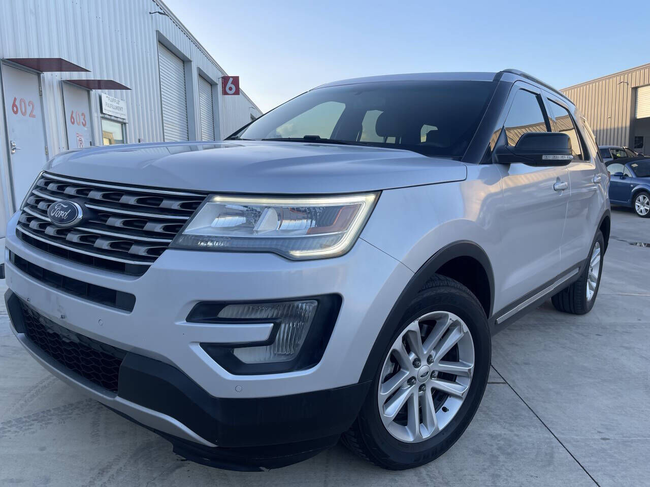 2016 FORD Explorer