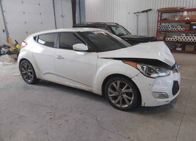 2017 HYUNDAI Veloster