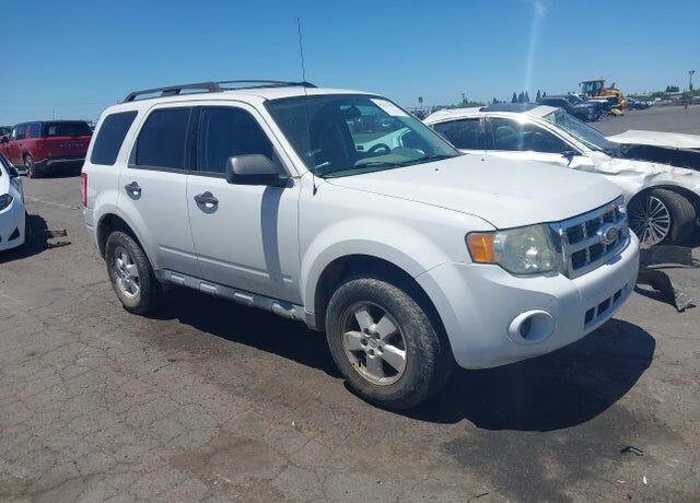 2011 FORD Escape
