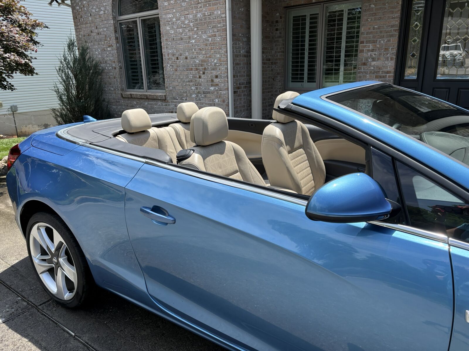 2017 BUICK Cascada