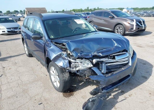 2014 SUBARU Outback