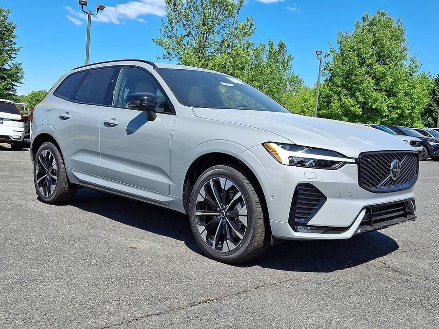 2026 VOLVO XC60