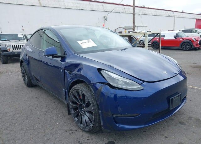 2023 TESLA Model Y