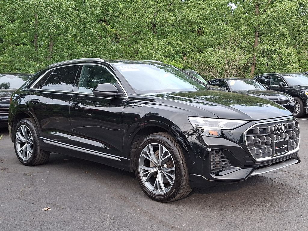 2025 Audi Q8