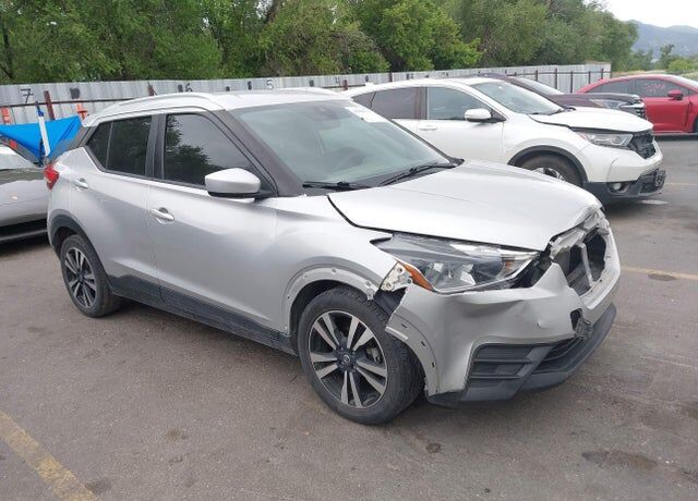 2020 NISSAN Kicks
