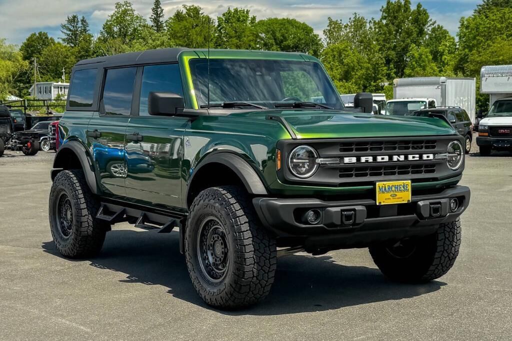 2022 FORD Bronco