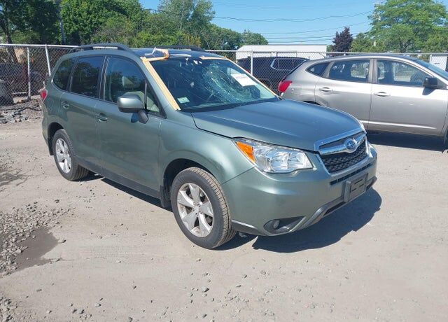 2015 SUBARU Forester