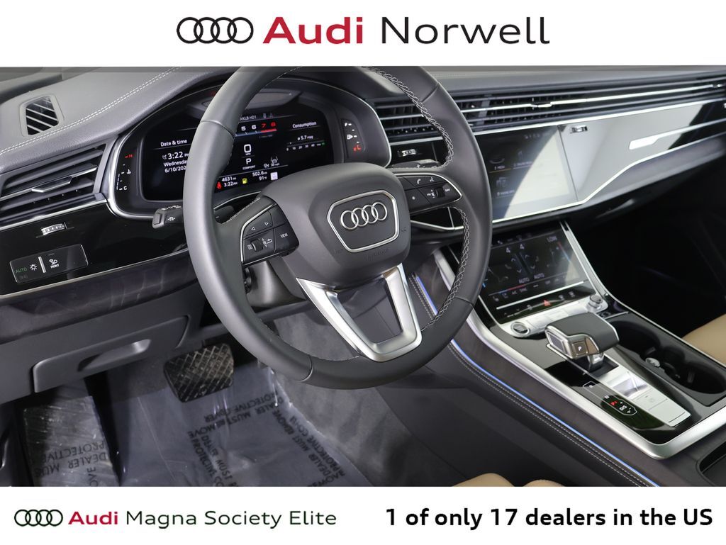 2025 Audi Q8