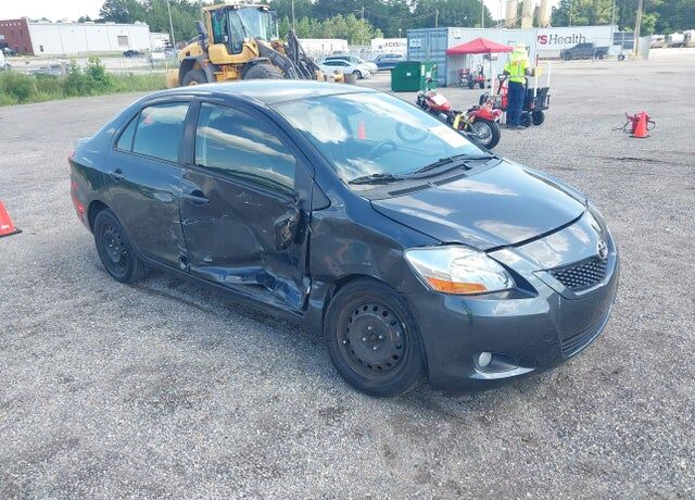 2009 TOYOTA Yaris