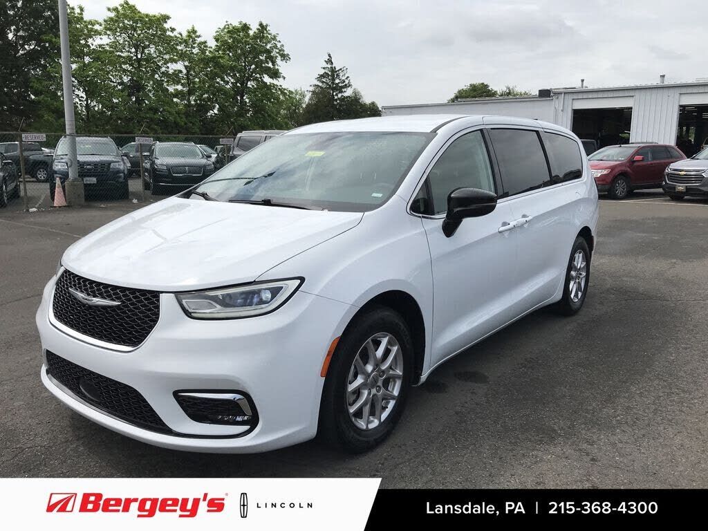 2024 CHRYSLER Pacifica