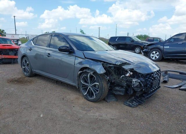 2023 NISSAN Altima