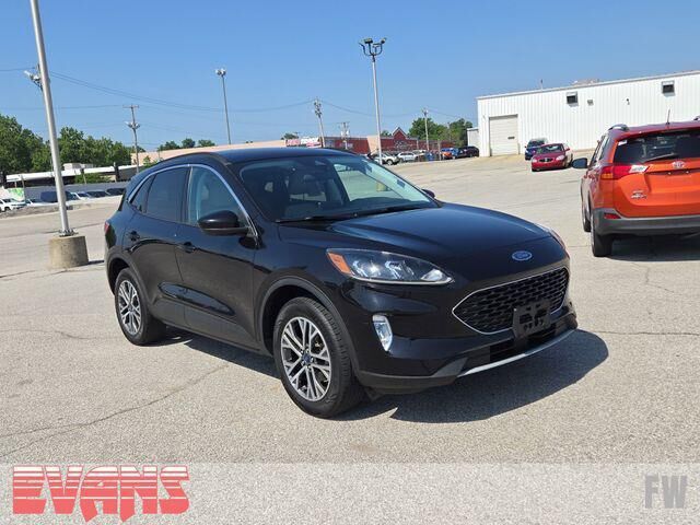 2021 FORD Escape