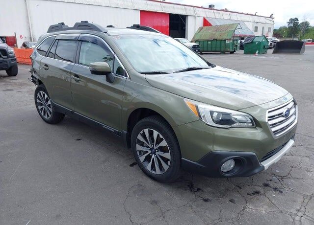 2015 SUBARU Outback