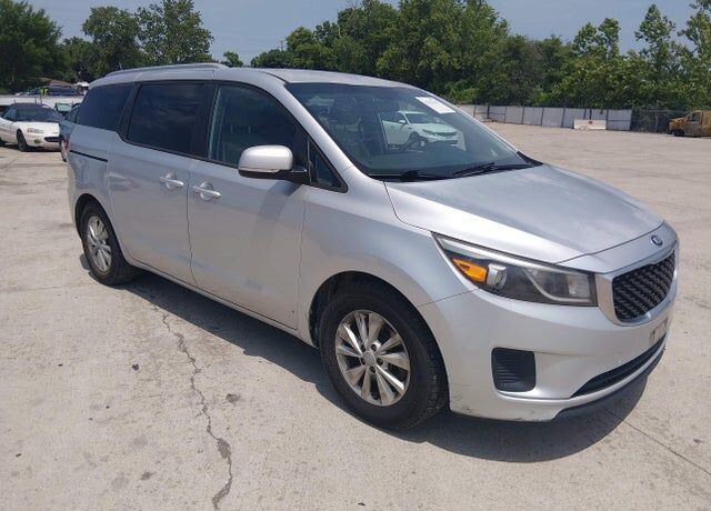 2016 KIA Sedona