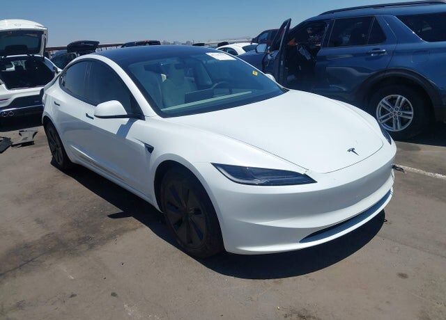 2026 TESLA Model 3
