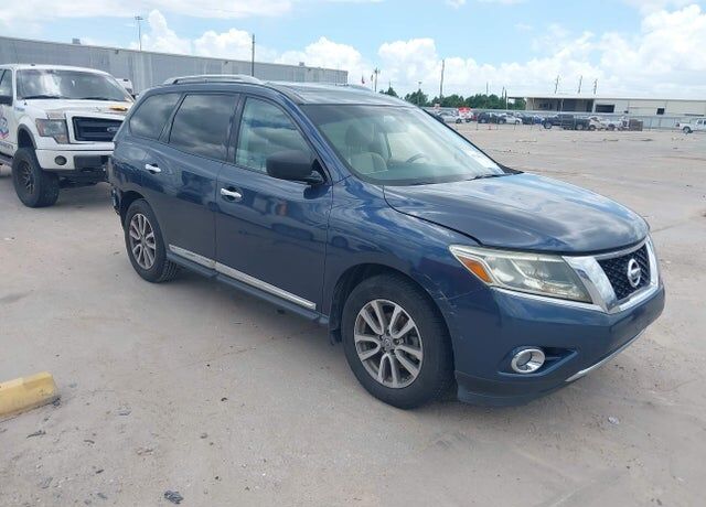 2016 NISSAN Pathfinder