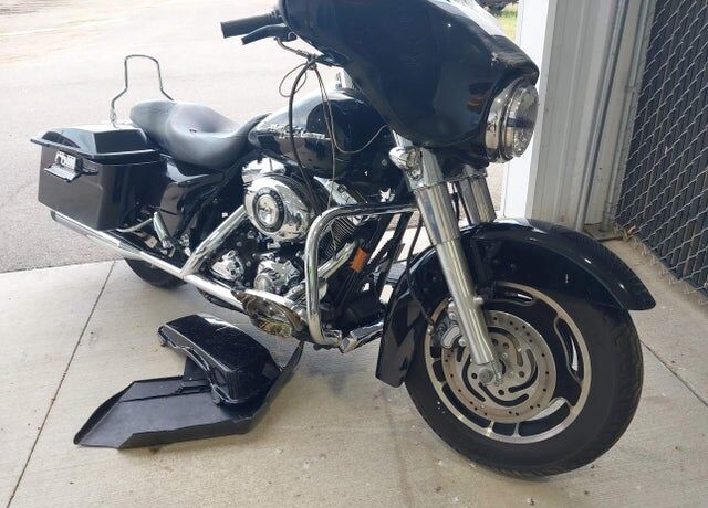 2007 HARLEY DAVIDSON Street Glide
