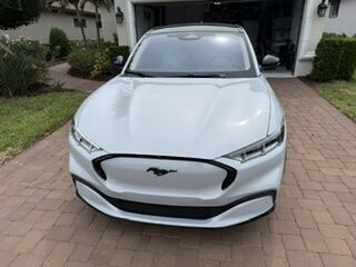 2021 FORD Mach-E