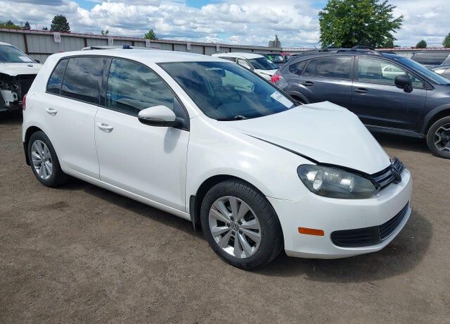 2012 VOLKSWAGEN Golf