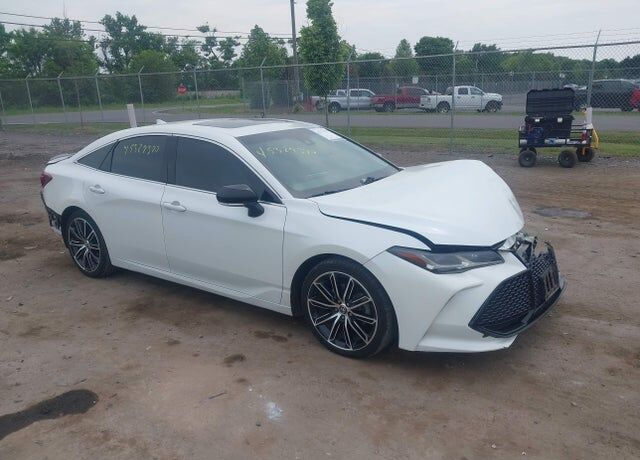 2022 TOYOTA Avalon
