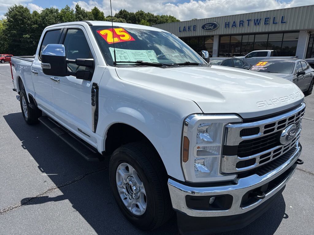 2025 FORD F-250