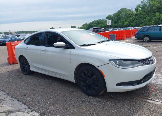 2015 CHRYSLER 200