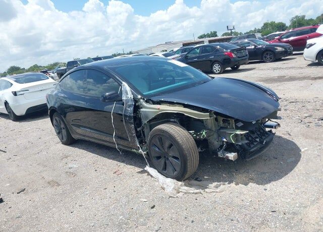 2026 TESLA Model 3