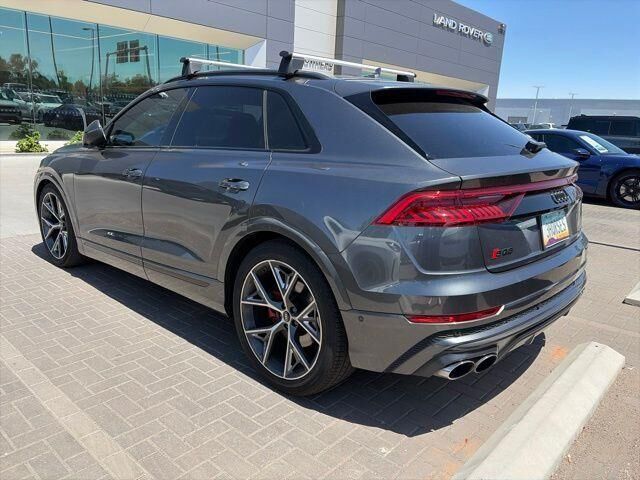 2022 Audi SQ8