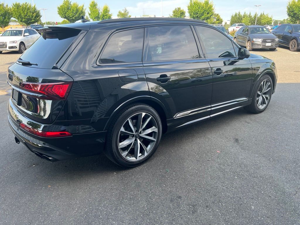 2023 Audi SQ7