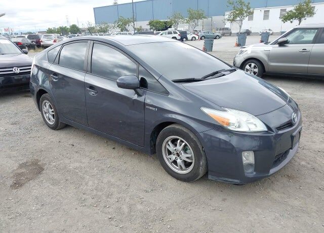 2011 TOYOTA PRIUS