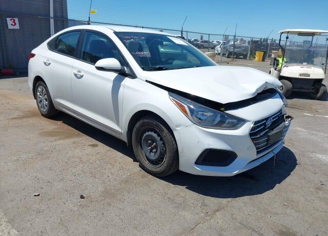2022 HYUNDAI Accent