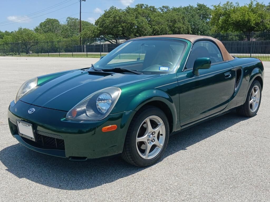 2002 TOYOTA MR2