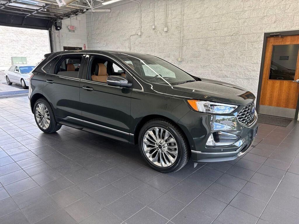 2024 FORD Edge