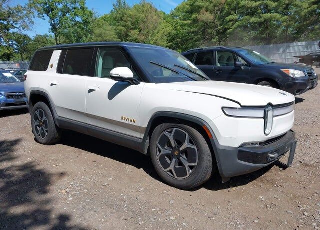 2024 RIVIAN R1S