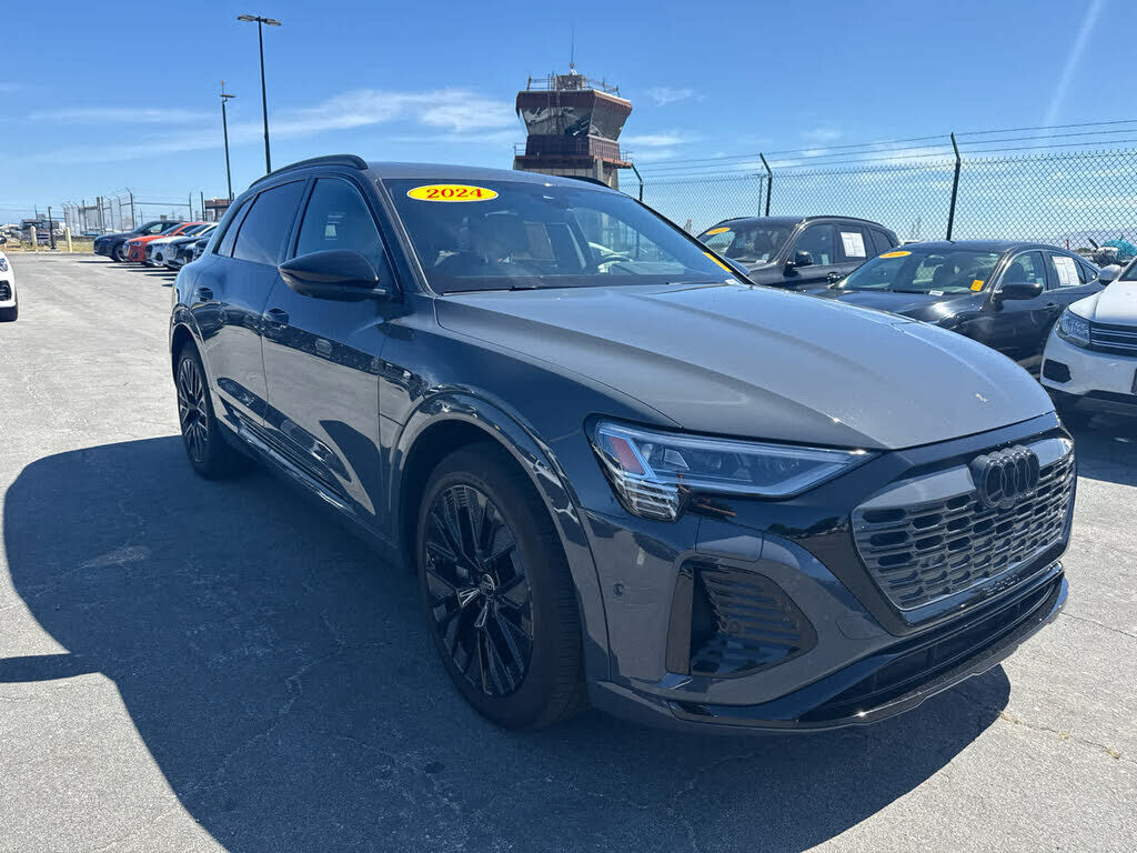2024 Audi Q8