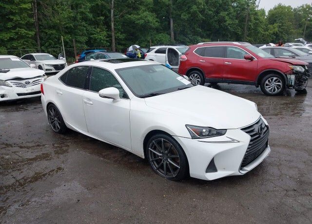2018 LEXUS IS