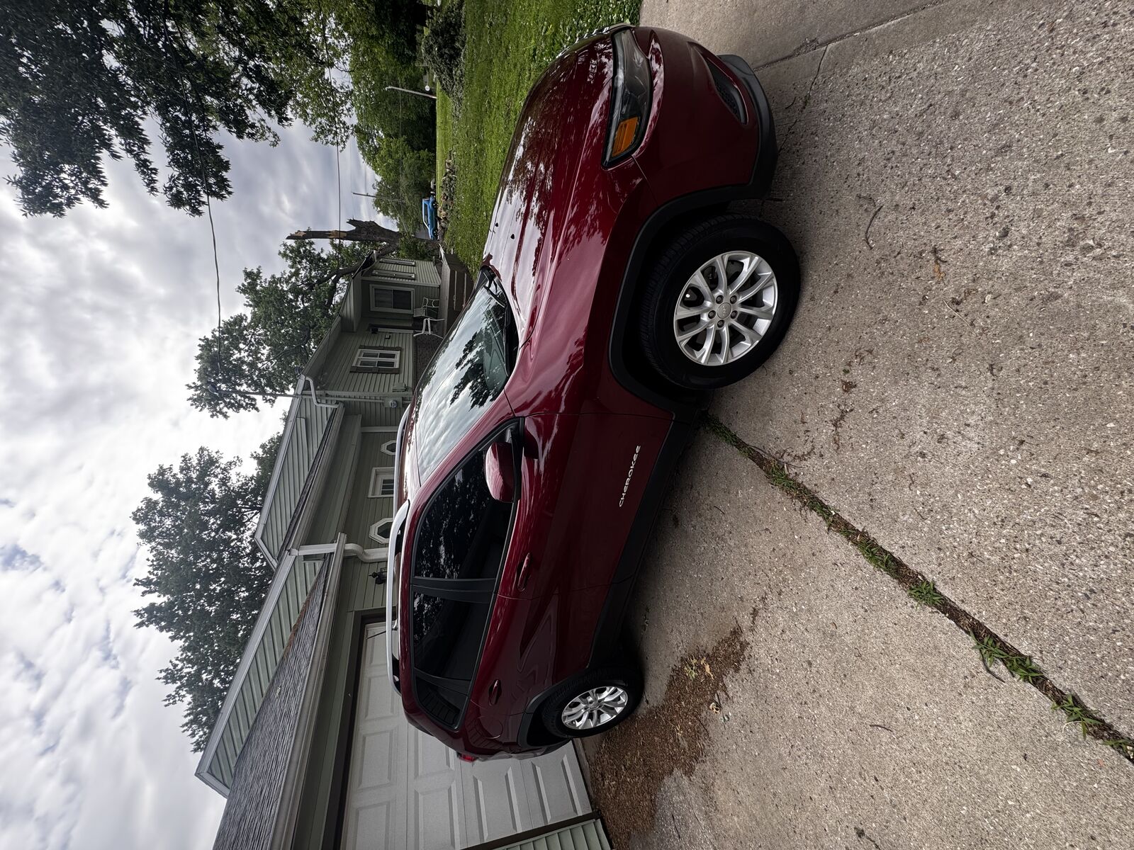 2021 JEEP Cherokee