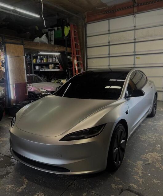 2025 TESLA Model 3